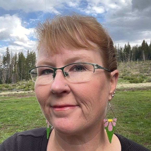 PINK and Green Daisy Triangle Beaded Earrings, New, Handmade by Me - Picture 11 of 12